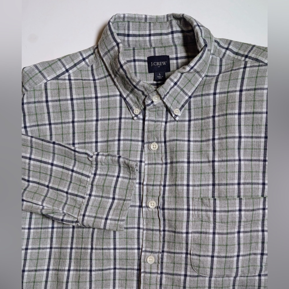 J Crew Mens Flannel Oxford Shirt Size Large 
Long Sleeve Gray White Green Blue